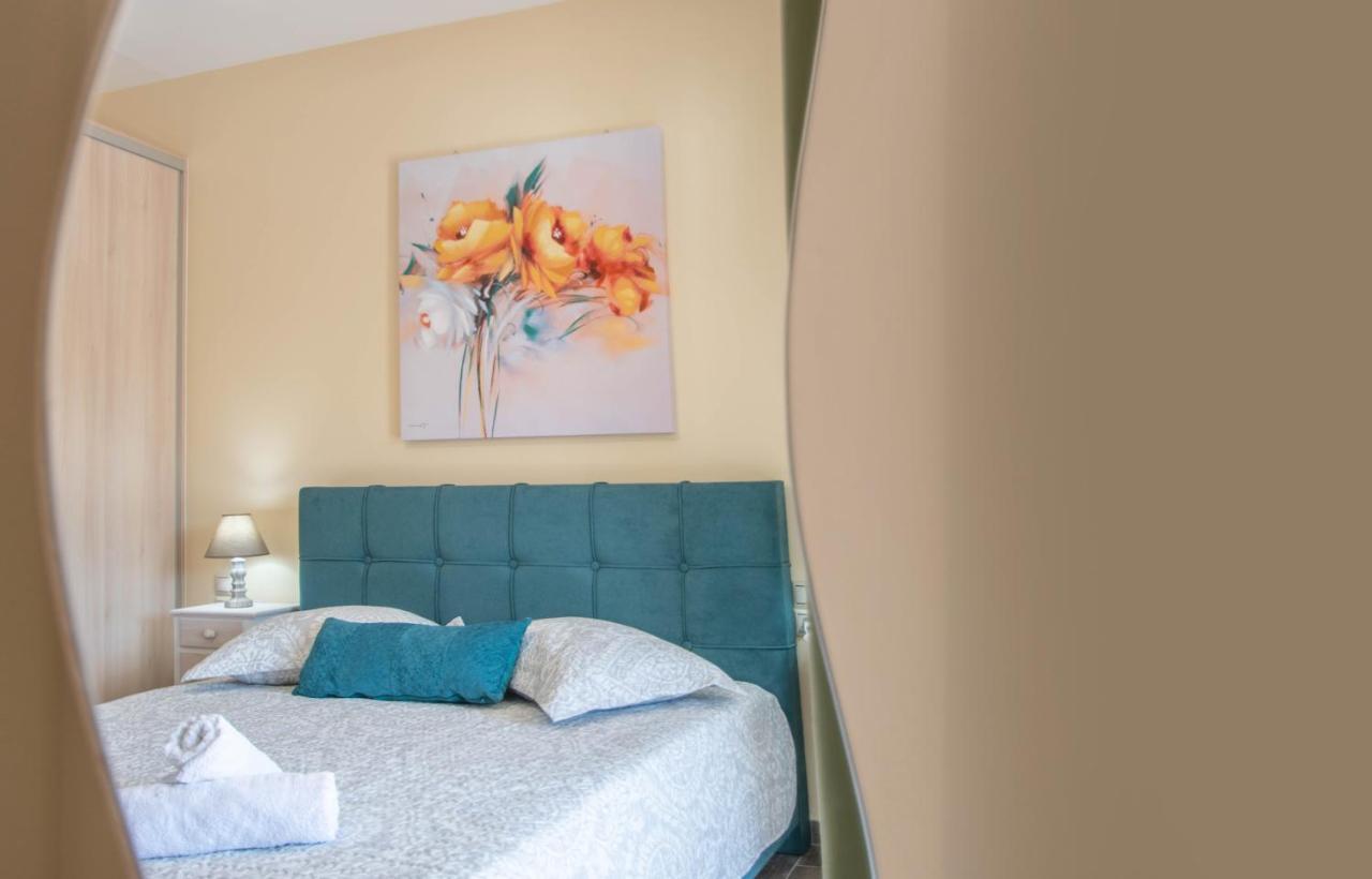 Tina'S Suite By "Elite" Planos  Exterior photo